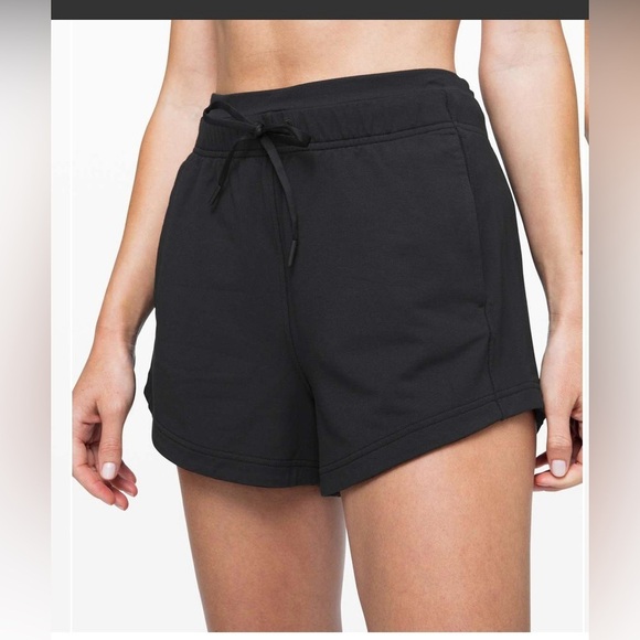 Lululemon Black Inner Glow Shorts - Picture 1 of 6